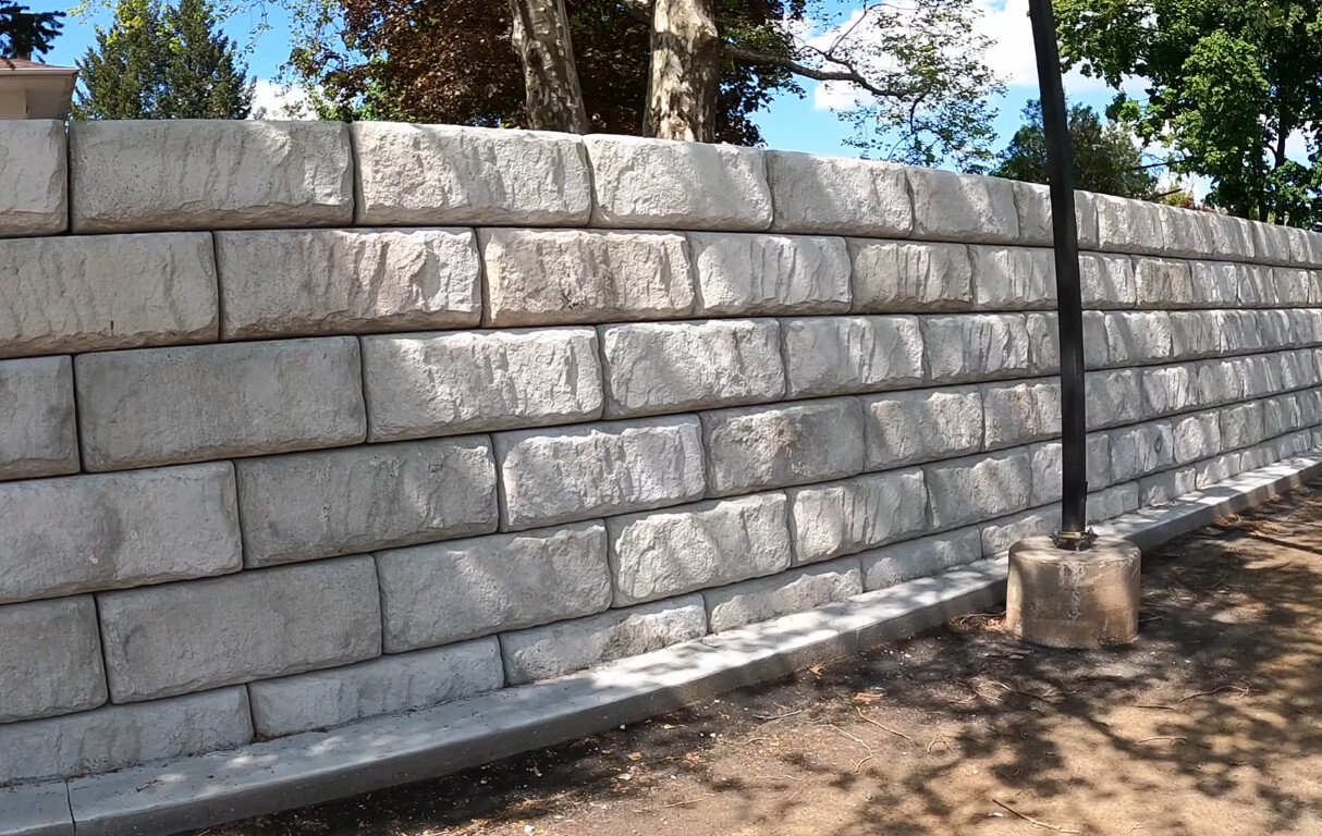 Durable retaining wall and concrete masonry work in St. Cloud, MN